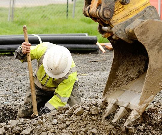 Земляные работы в Великом Устюге и  Вологодской области
