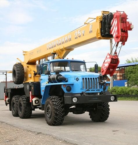 Возможности короткобазных кранов в Великом Устюге